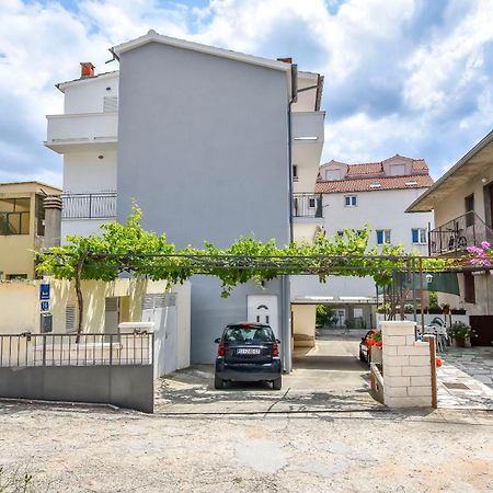 Apartments Jasna Primosten Exterior photo
