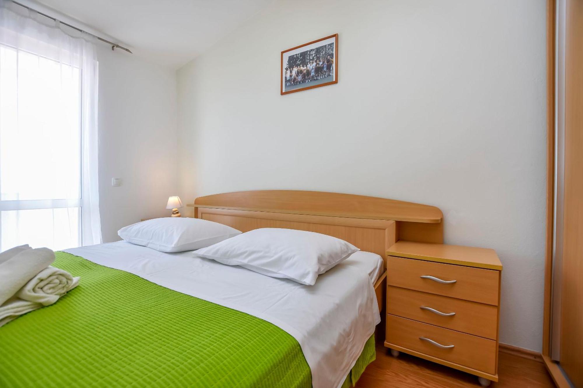 Apartments Jasna Primosten Exterior photo