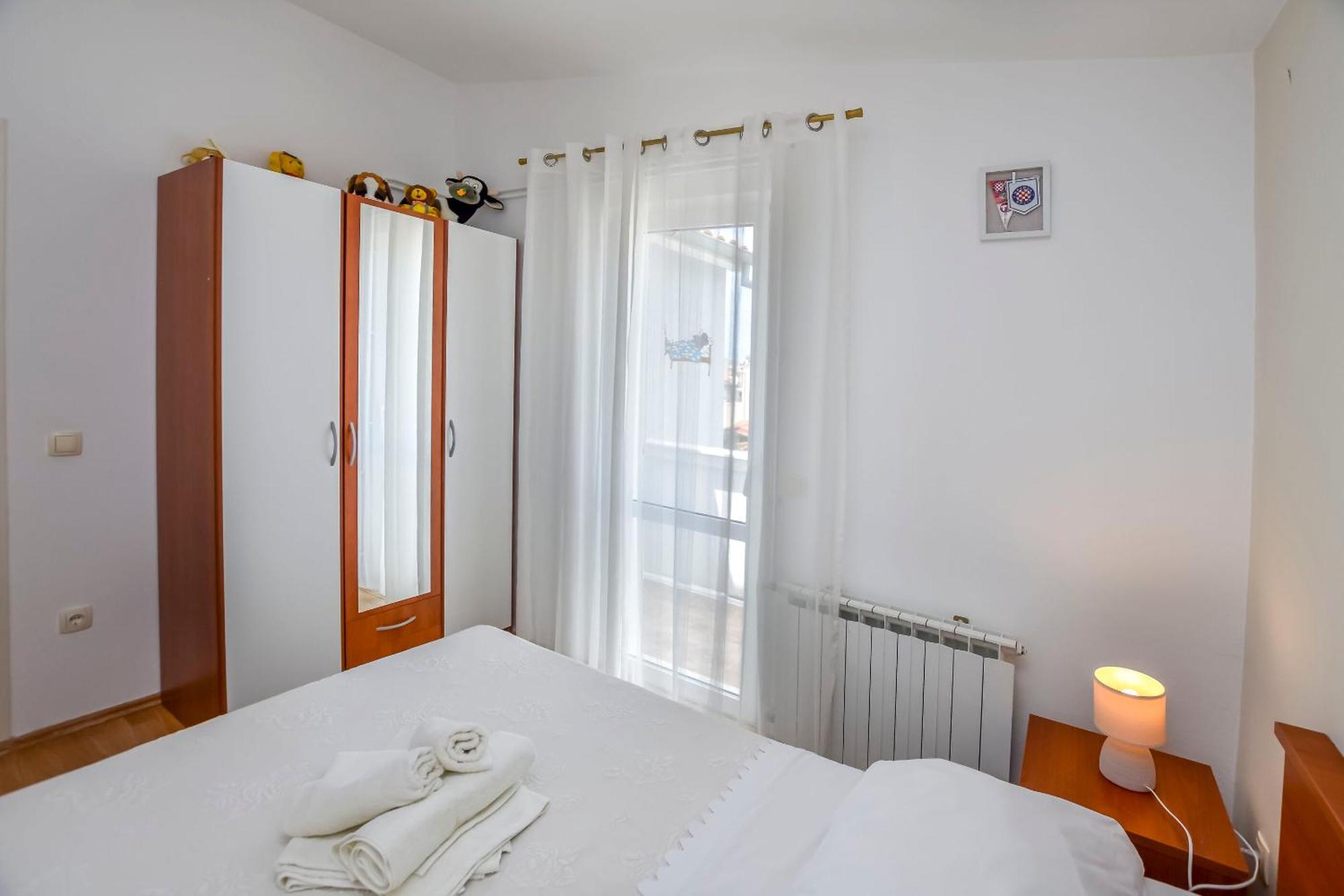 Apartments Jasna Primosten Exterior photo